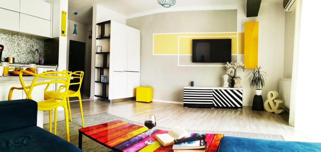 Aldor 2 Mamaia Nord Apartment Navodari Bagian luar foto
