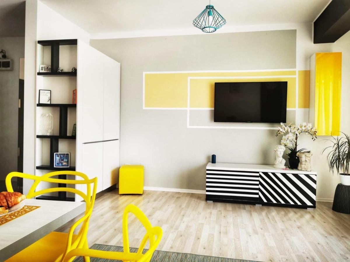 Aldor 2 Mamaia Nord Apartment Navodari Bagian luar foto